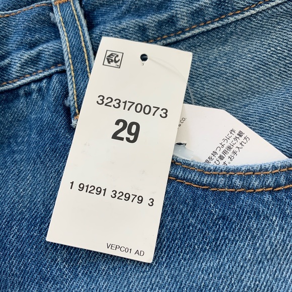 Levis 501 Straight Leg Jean shorts, size29. NWT - Picture 4 of 6